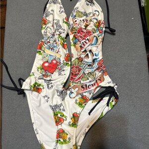 Venus ed hardy print size large